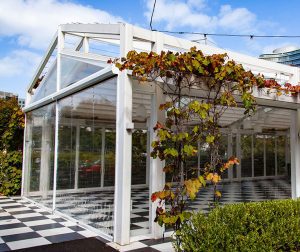 outdoor cafe blinds